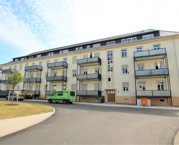 MODERNE 1-ZIMMER-WOHNUNG mit Einbauküche und Stellplatz (C29)